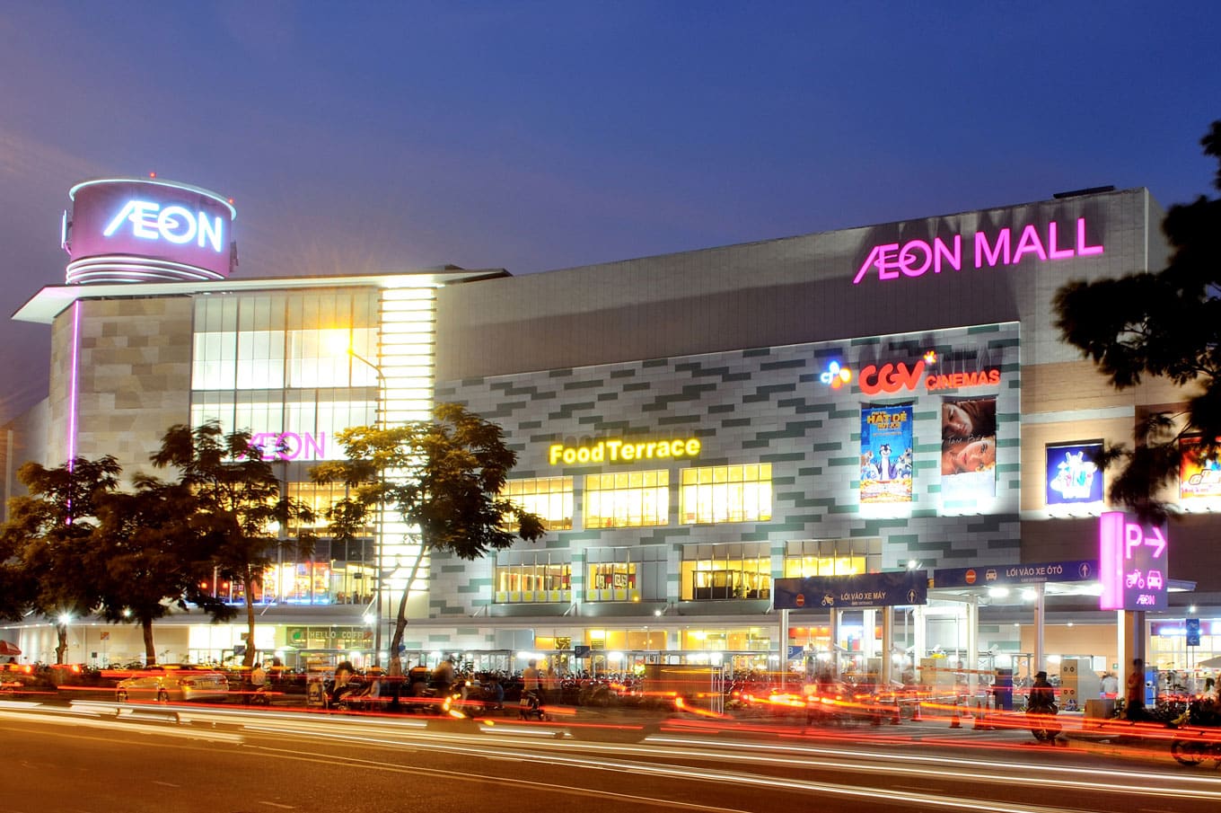 AEON Mall Tân Phú – Trung tâm mua sắm – giải trí lớn nhất khu Tây, liền kề Celadon City, đáp ứng đầy đủ nhu cầu mua sắm, ẩm thực, vui chơi cho cư dân và khu vực lân cận.