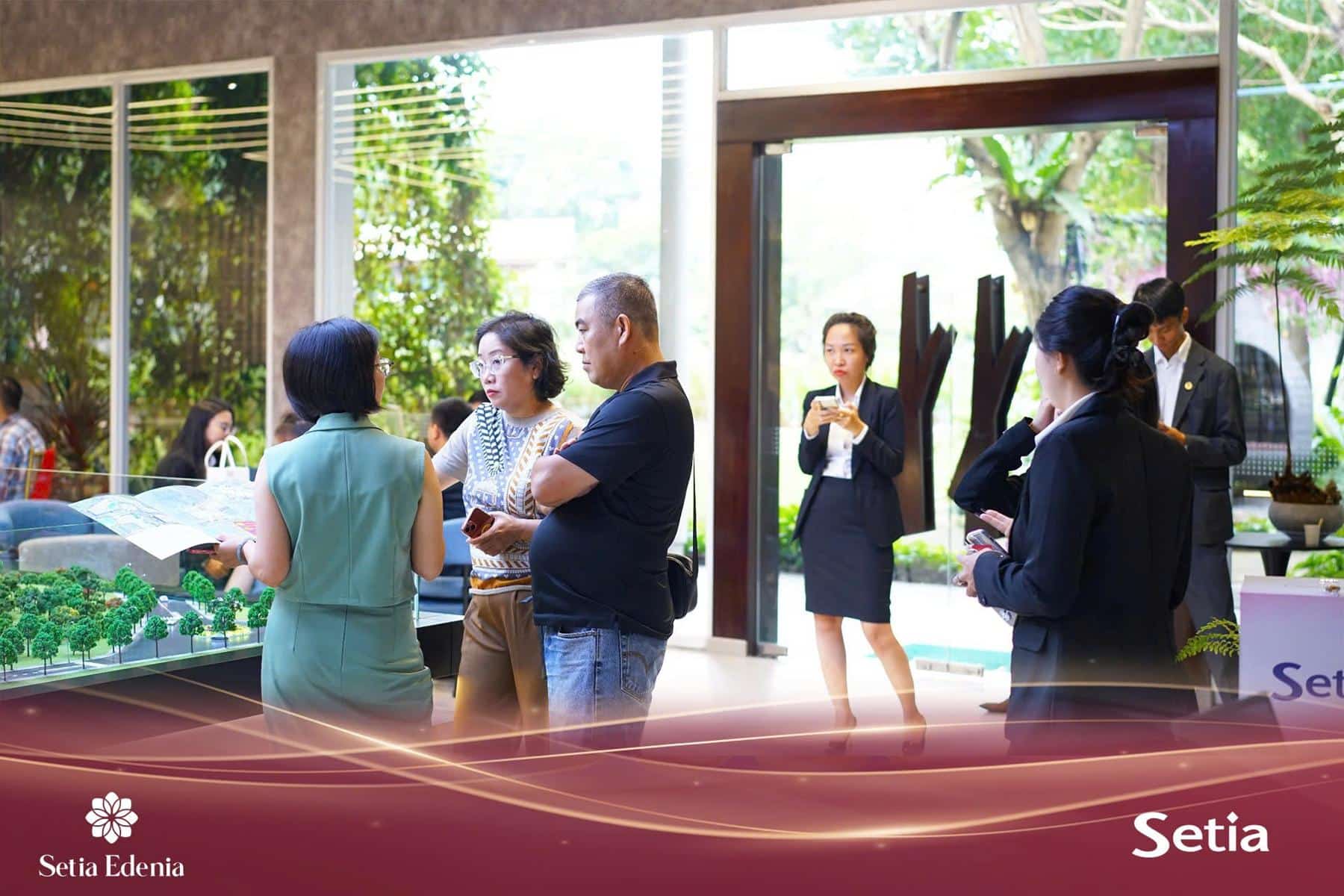 Setia Edenia Khách hàng tham quan nhà mẫu cuối tuần Setia Edenia